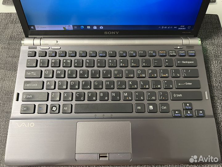 Ноутбук Sony VGN-Z11XRN