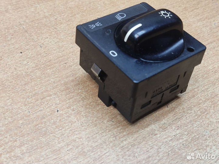 Центральный переключатель света, Volvo 960