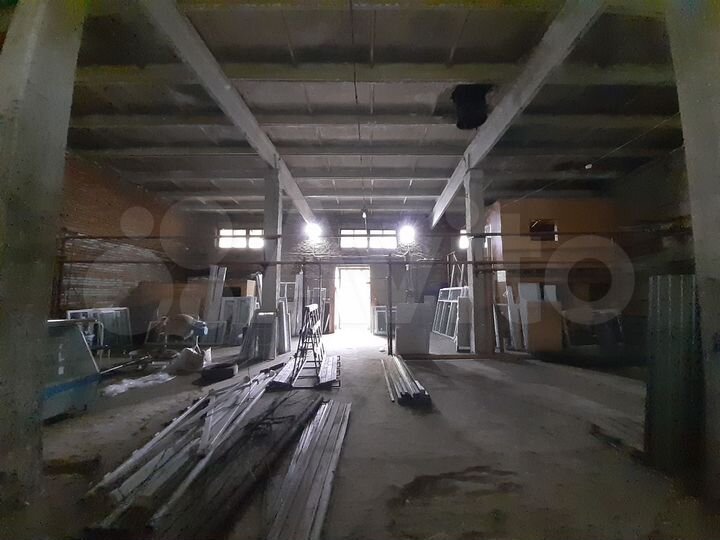 Склад, 300 м²