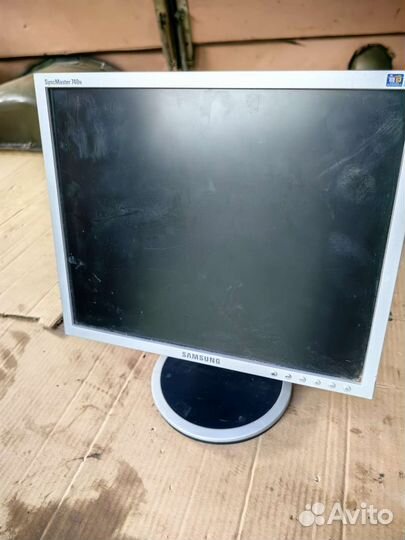 Монитор Samsung