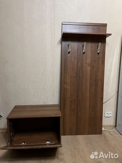 Вешалка в прихожую с тумбой