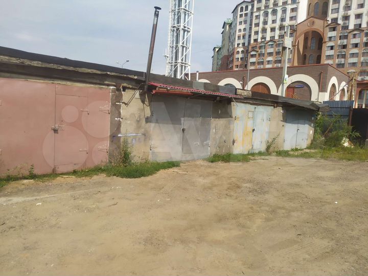 Гараж, > 30 м²