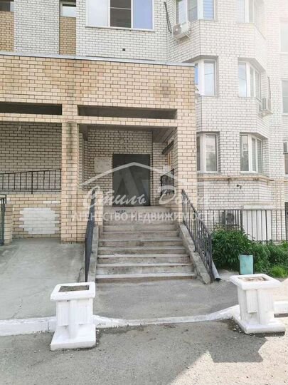 1-к. квартира, 52 м², 9/10 эт.