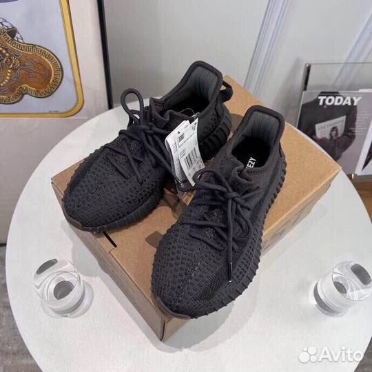 Кроссовки adidas yeezy Boost 350 V2 премиум