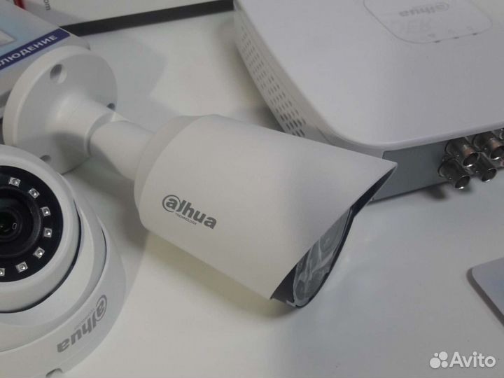 Комплект видеонаблюдения 4Мп Dahua 4 камеры