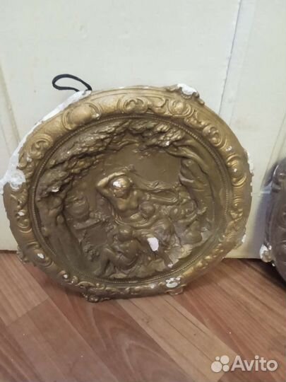 Античные гипсовые барельефы