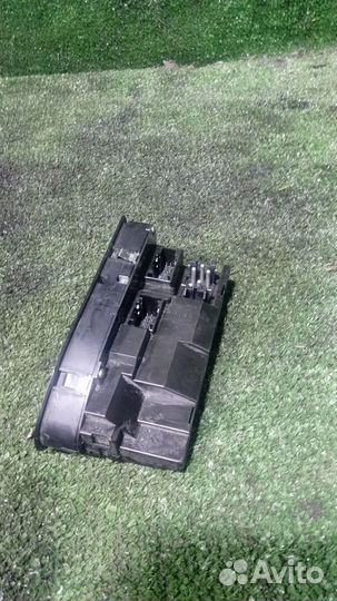 Кнопка стеклоподъемника BMW 5 серия