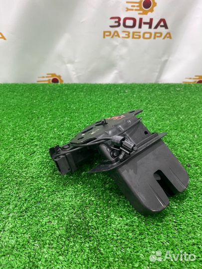 Замок багажника Audi S-Line Tt BWA 2009