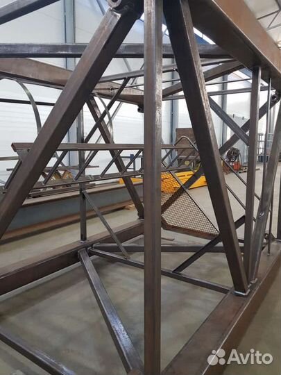 Секция башенного крана