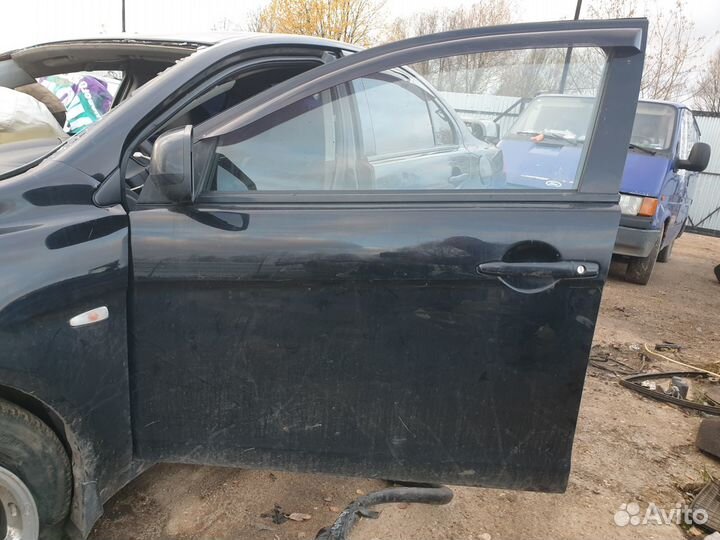 Дверь передняя левая lancer X cy лансер 10 черная