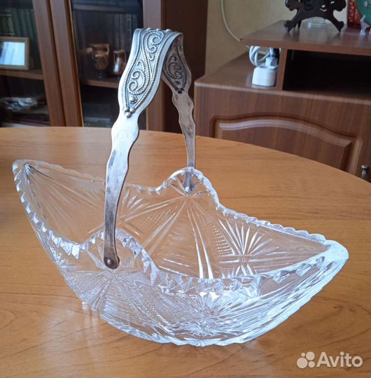 Конфетница хрустальная