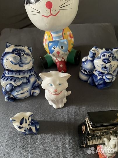 Фигурки кошек