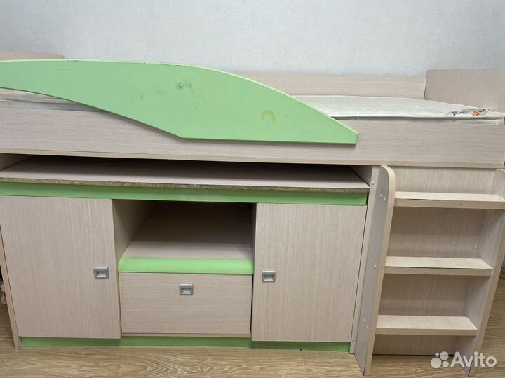 Кровать детская с матрасом