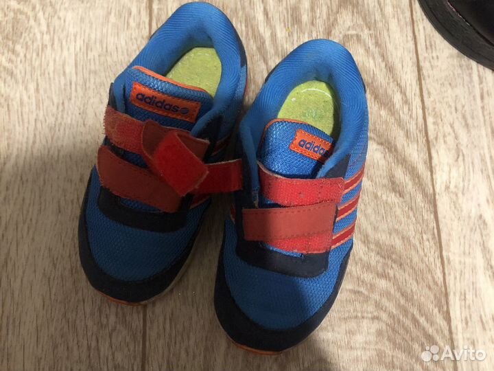 Кроссовки adidas