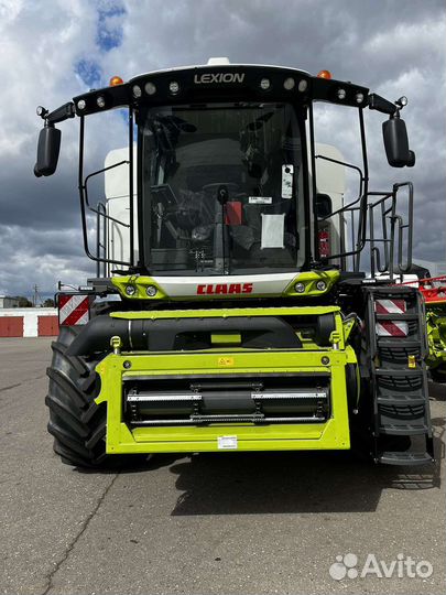 Комбайн Claas Lexion, 2022