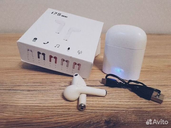 Беспроводные наушники (i7S) с кейсом подзарядкой