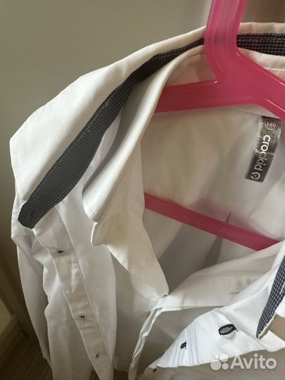 Школьный костюм 140-146, две рубашки и водолазка