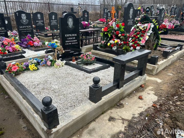 Памятники / Памятники из гранита от производителя