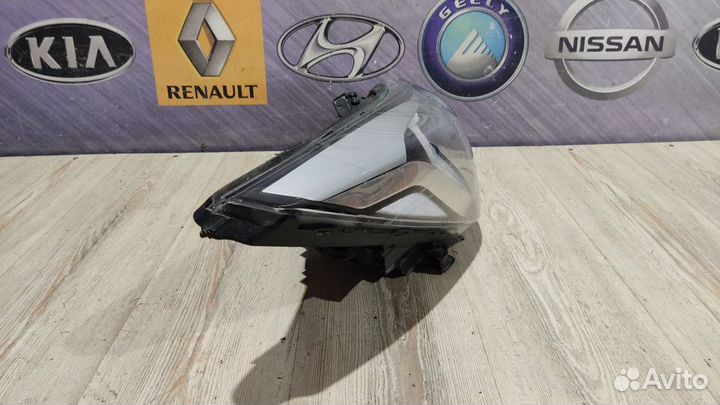 Фара hyundai solaris Прав