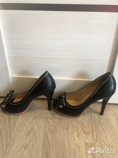 Туфли женские 38 размер черные
