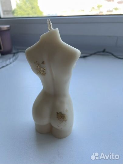 Восковая свеча тело девушки