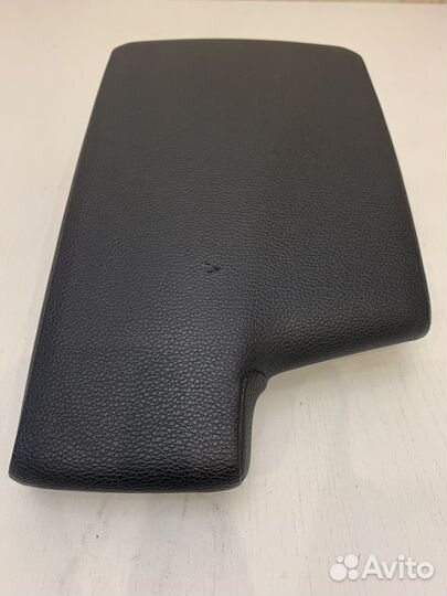 Подлокотник bmw e90