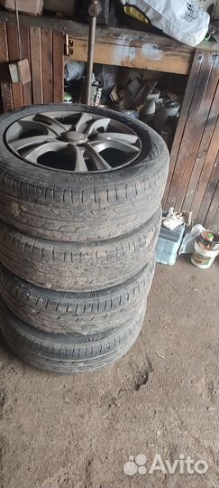 Литые диски с шинами 185/60 R14 12000 за 4шт