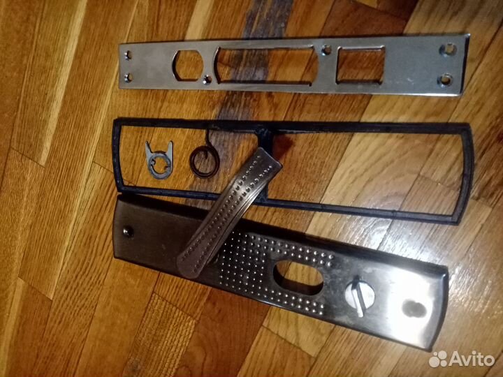 Дверная ручка