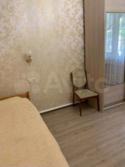 Комната 16 м² в 1-к., 1/2 эт.