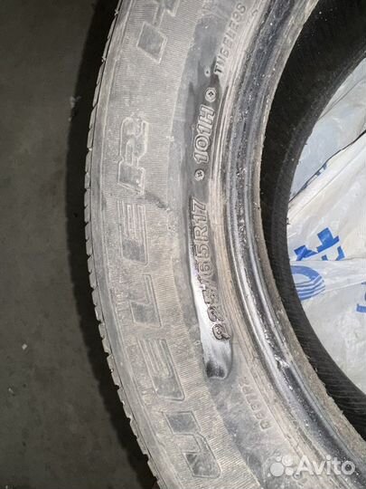 Bridgestone Dueler H/T 687 225/65 R17 101H