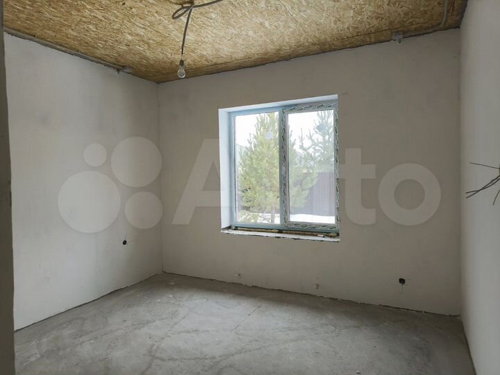 Дом 82 м² на участке 7,6 сот.