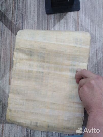 Картина на папирусе