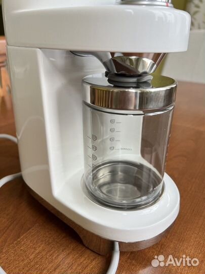 Кофемолка smeg