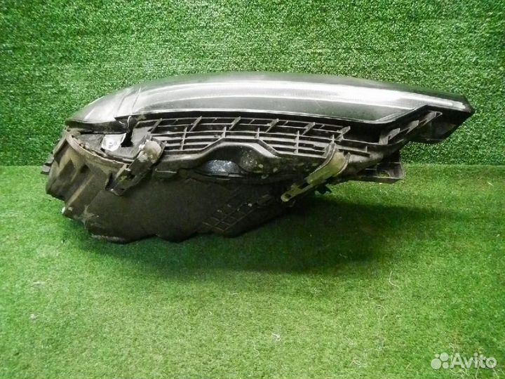 Фара правая Volvo XC60