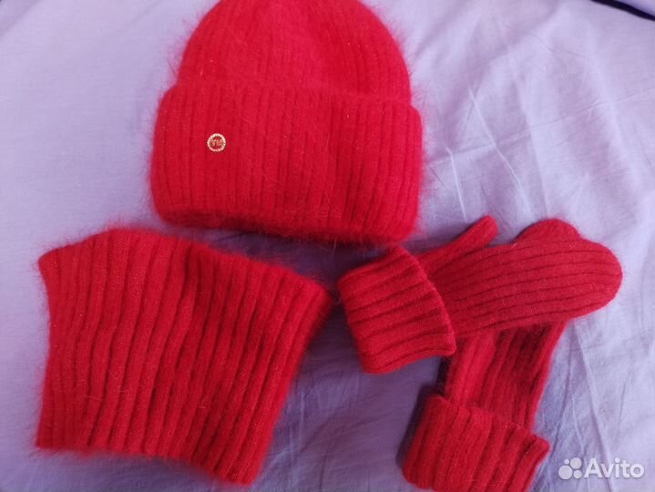 Зимний комплект (шапка, снуд и варежки)