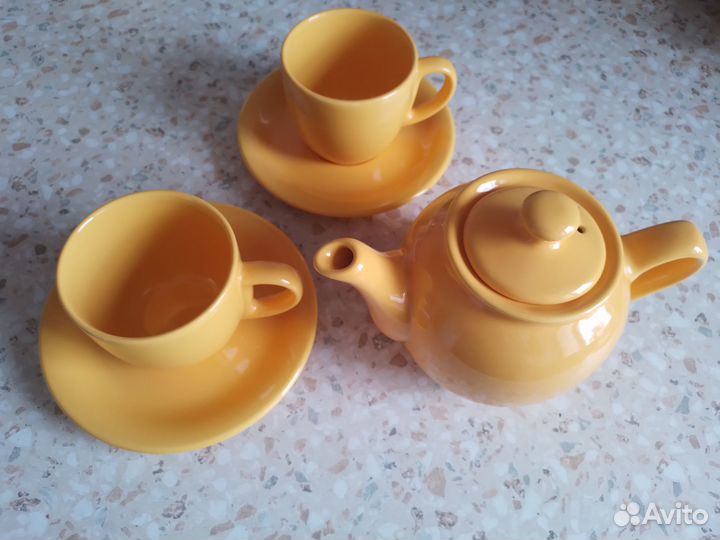 Чайник заварной и кружки