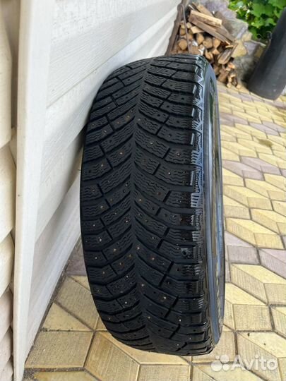 Michelin X-Ice North 4 SUV 235/60 R18