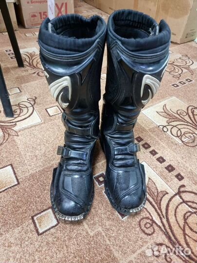 Мотоботы forma