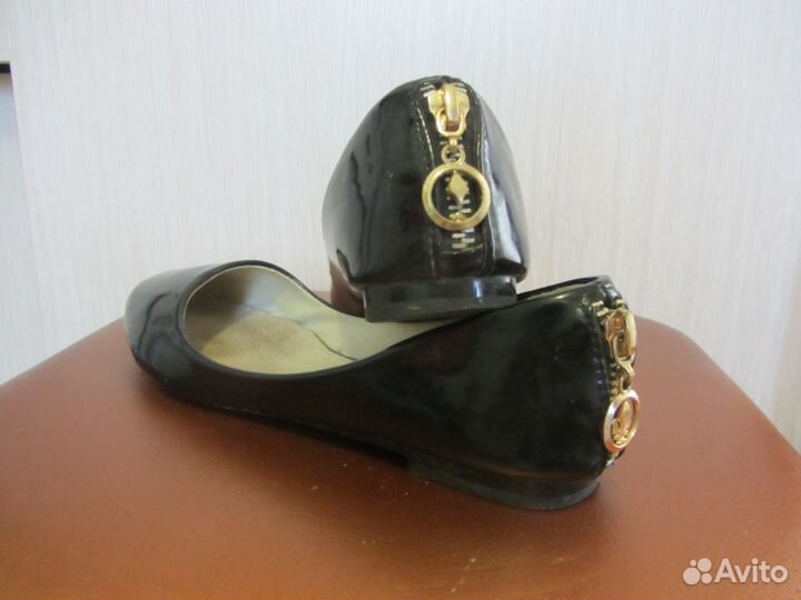 Балетки лакированные