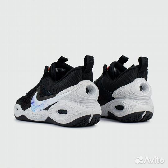 Nike Cosmic Unity Black / White