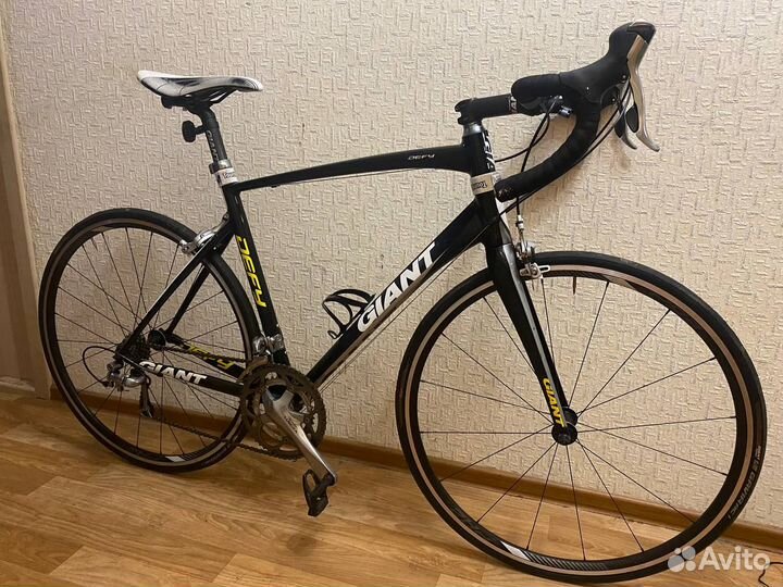 Шоссейный велосипед посуткам Giant Defy 1GB (2011)