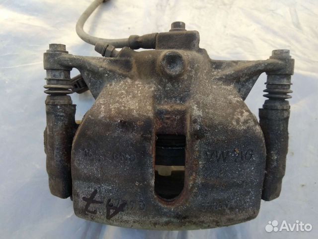 Суппорт skoda octavia tour. Задний суппорт шкода а7. Упор главного тормозного шкода а7. Задний суппорт шкода а7. Задний суппорт шкода а7.