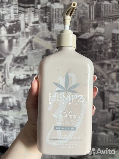 Молочко для тела hempz