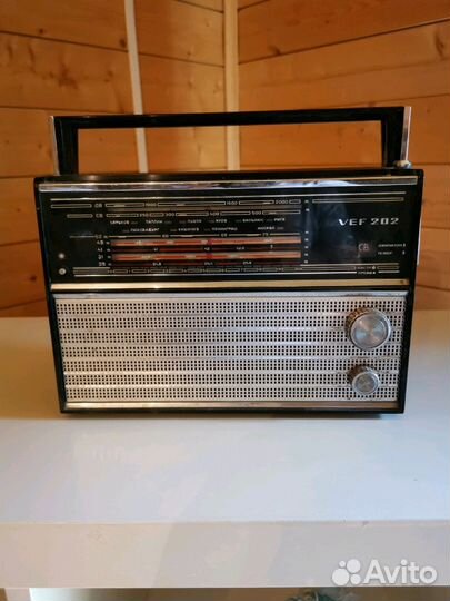 Радио приёмник VEF 202,ссср