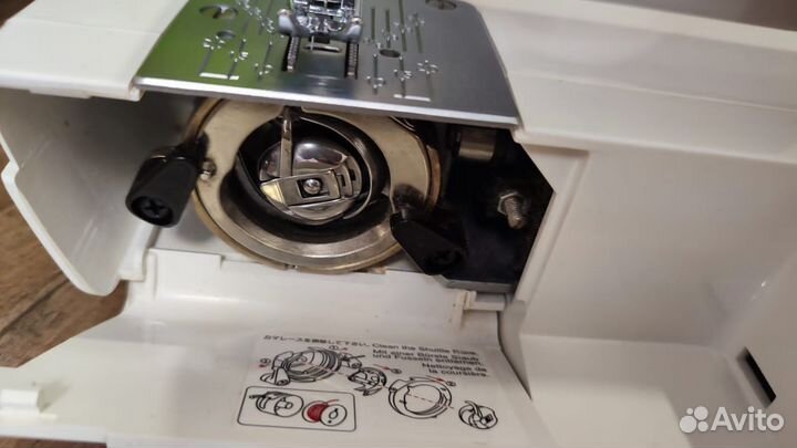 Швейная машинка janome