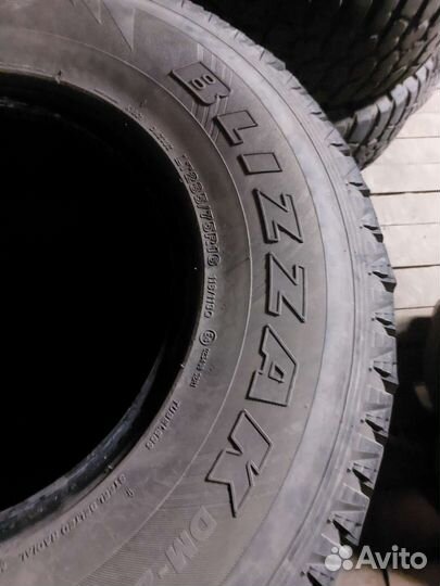 Bridgestone Blizzak DM-Z3 285/75 R16