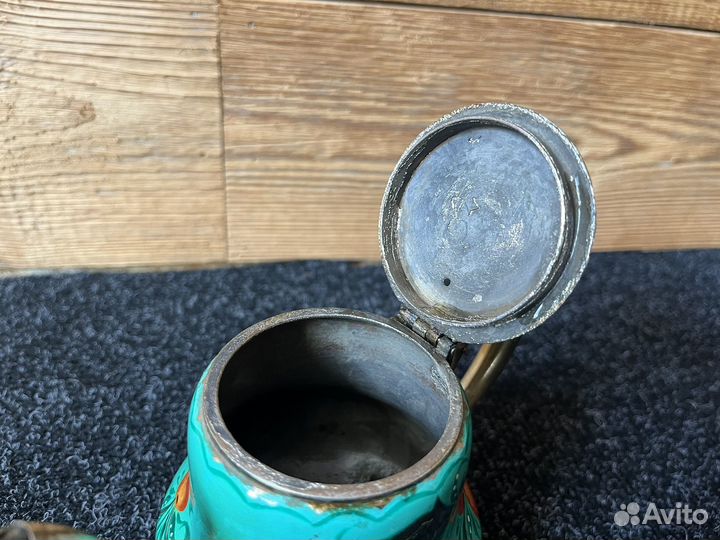 Старинный кофейник