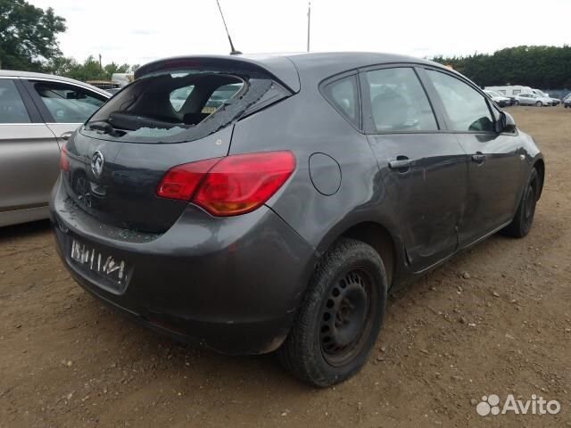 Разбор на запчасти Opel Astra J