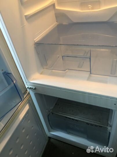 Холодильник веко