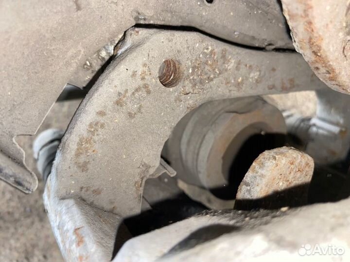 Суппорт тормозной передний левый Chevrolet Cruze